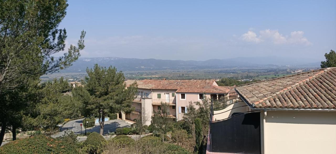 Apartment T2 Climatise Avec Belle Vue , Golf De Pont-royal