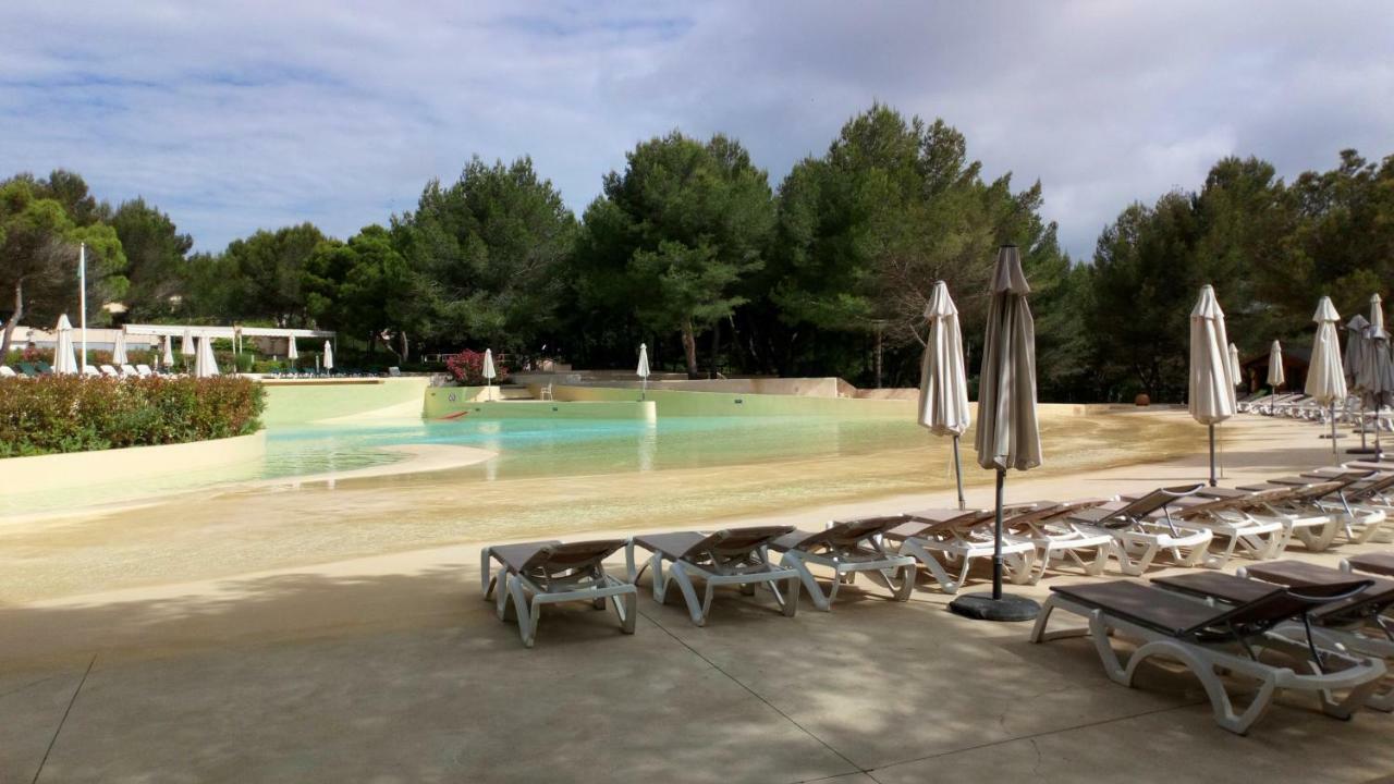 T2 Climatise Avec Belle Vue , Golf De Pont-royal Apartment